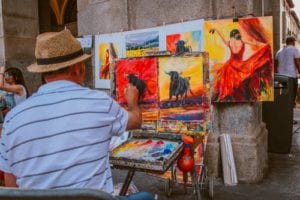 displaying your artwork in an art fair to make sales