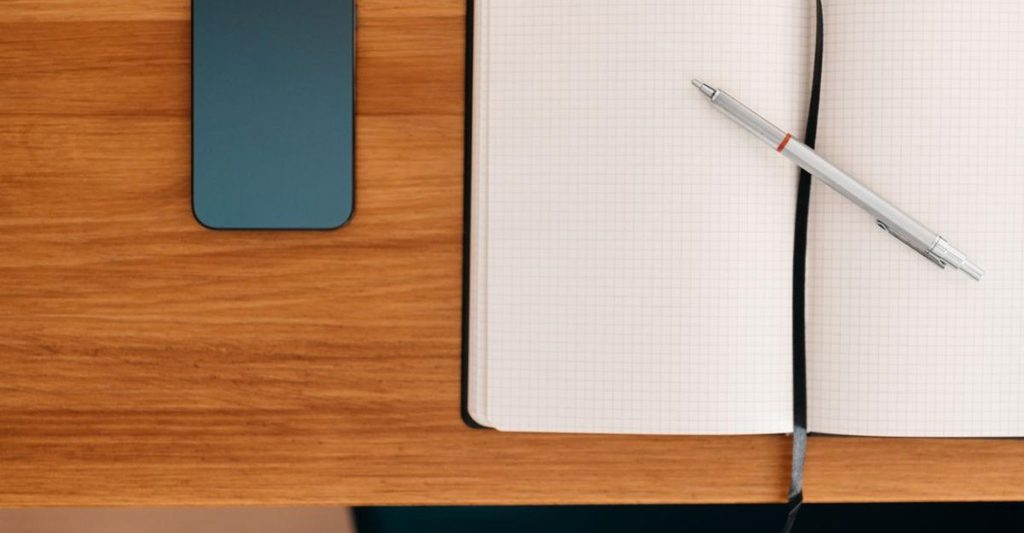 home office for affiliate marketer